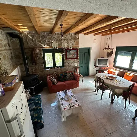 Szálloda Grandma's Place Aidonochori (Karditsa)