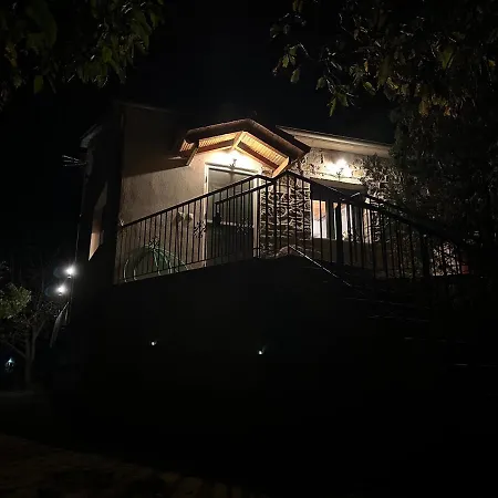 Отель Grandma's Place *