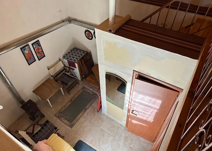 Hotel Grandma's Place *