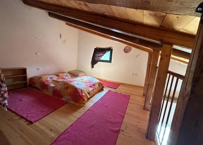 Hotel Grandma's Place *